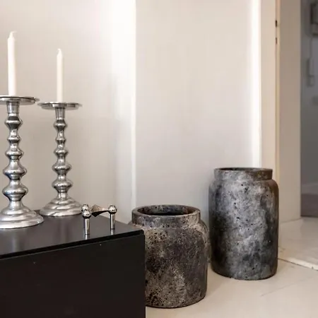 아파트 2ndhomes Stylish Studio In Design District